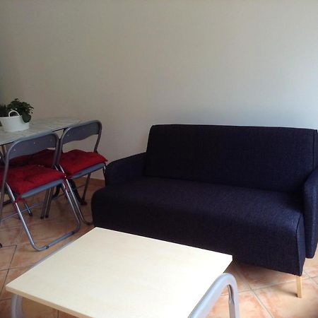 Charmant Appartement A Le Muy Avec Terrasse Et Jardin Bagian luar foto